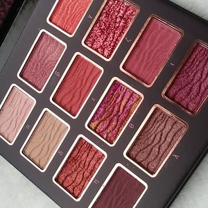 Dito Persephone Palette - luxury eyeshadow